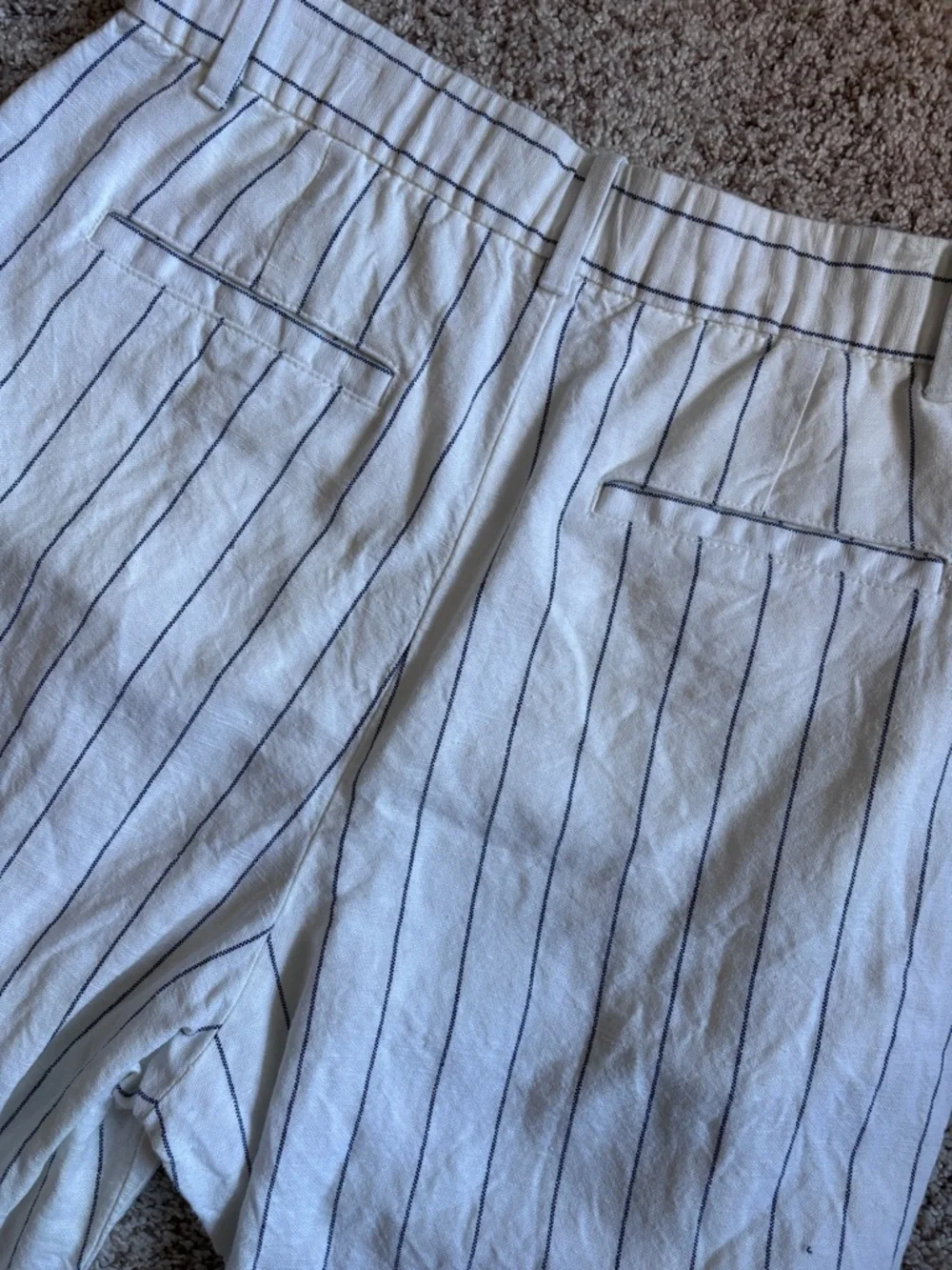 Gap Linen Blend Wide Leg Pleated Pants White Black Pinstripe Coastal Size 4 - Picture 11 of 14